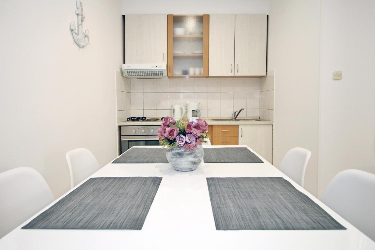 Apartments Miovic Молунат Екстериор снимка
